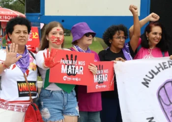Protestos contra a violência de gênero tomam o Brasil neste 8 de março