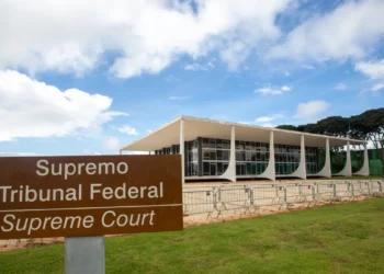 STF valida voto secreto e eleições indiretas para governo do Rio