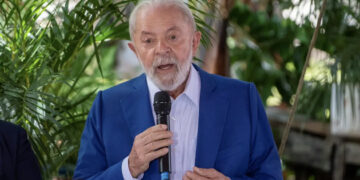 “Não podemos nos conformar com homens matando mulheres”, diz Lula