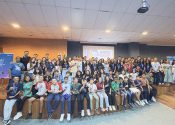 Alunos destaque em Matemática são premiados e participam de encontro olímpico em São Mateus