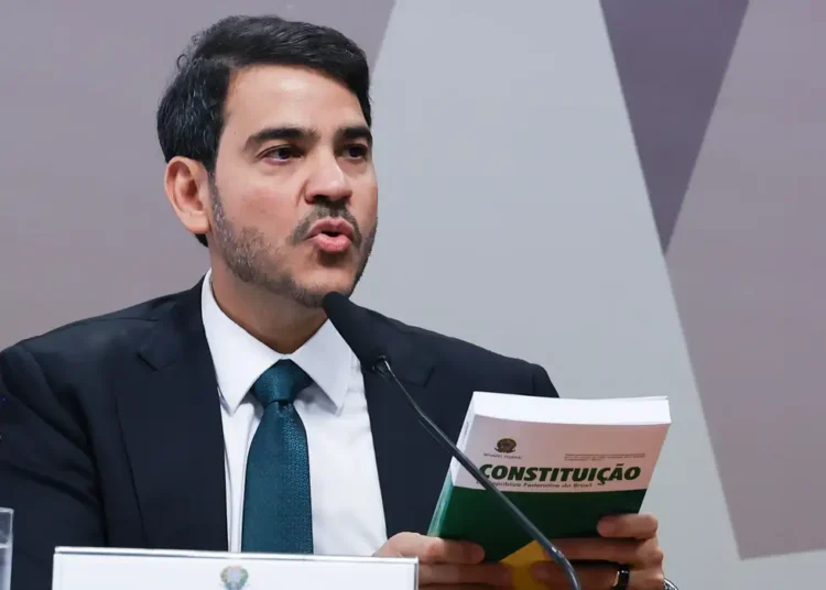 Em sabatina, Messias defende autocontenção do STF em pautas polêmicas