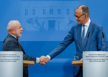Brasil e Alemanha firmam acordo sobre minerais críticos e terras raras