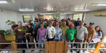 Assembleia Legislativa distribui 33 mil mudas de café e aposta na agricultura familiar para tirar municípios do ES da estagnação