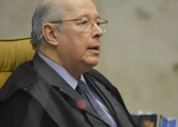 Celso de Mello diz que Senado cometeu grave equívoco institucional