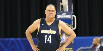 Jogador de basquete Oscar Schmidt morre aos 68 anos em São Paulo