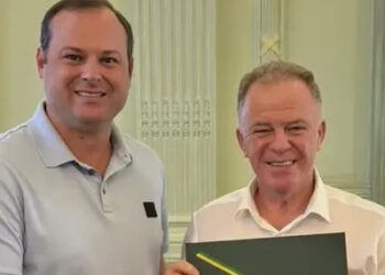 Aliado de Arnaldinho, Linhalis migra para o PSB de Casagrande e expõe crise do PSDB no Espírito Santo