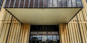Mercado eleva previsão da inflação para 5,04% este ano