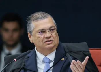 Dino manda TSE analisar possível uso de emendas em campanha eleitoral