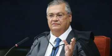 STF determina fim de aposentadoria compulsória para juízes condenados