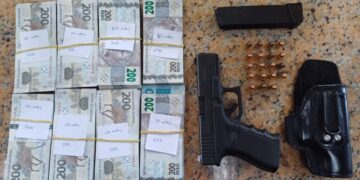 PRF apreende arma, munições e mais de R$ 136 mil após perseguição em São Mateus