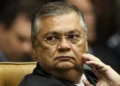 Dino diz ter sido ameaçado de morte por funcionária de companhia aérea