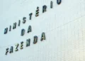 Fazenda eleva para 4,5% estimativa de inflação com guerra e petróleo