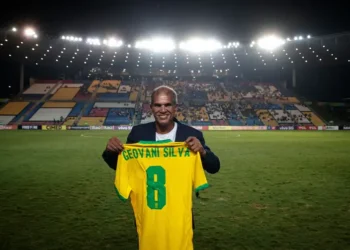 Morre Geovani Silva, o “Pequeno Príncipe” do Vasco, aos 62 anos