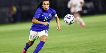 Marta volta à seleção feminina para 2 amistosos contra EUA no Brasil