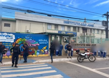 Adolescente de 13 anos abre fogo em escola de Rio Branco e mata duas inspetoras