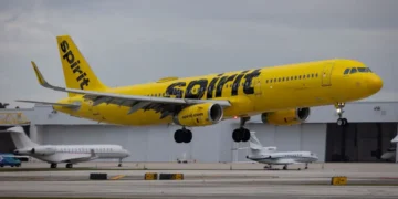 Aérea Spirit fecha as portas nos EUA devido à guerra contra o Irã