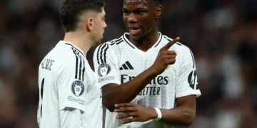 Real Madrid multa Valverde e Tchouaméni em R$ 2,9 mi cada após briga
