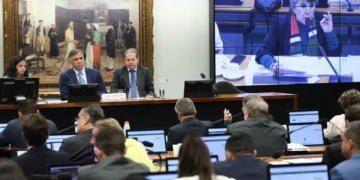 Comissão da Câmara aprova redução da maioridade penal para 16 anos