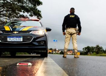 PRF inicia Operação Corpus Christi 2026 nas rodovias federais do Espírito Santo
