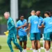 Neymar continua fora de treino da seleção brasileira