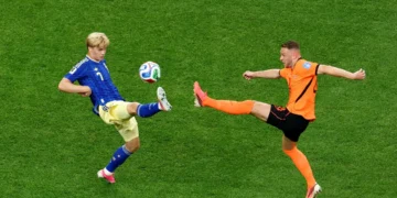 Holanda atropela Suécia por 5 a 1 e mostra força no grupo F