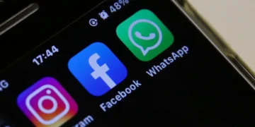 Malásia proíbe menores de 16 anos de se inscreverem em redes sociais