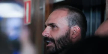 Por unanimidade, STF condena Eduardo Bolsonaro no caso do tarifaço