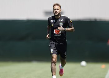 Para “otimizar” recuperação, Neymar está fora do jogo contra o Haiti