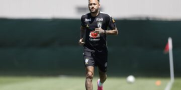 Para “otimizar” recuperação, Neymar está fora do jogo contra o Haiti