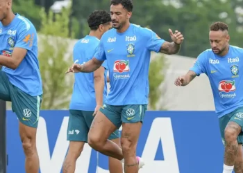 Brasil faz penúltimo treino e viaja para o Texas onde enfrenta Japão