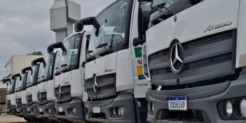 Seag entrega 13 caminhões-pipa para fortalecer atendimento às comunidades rurais em 12 municípios capixabas
