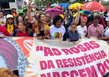 Candidaturas femininas crescem, mas número de eleitas continua baixo