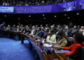 Empresários atacam PEC 6×1 no Senado; sindicatos e governo defendem