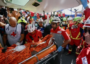 Venezuela: homem é resgatado dos escombros uma semana após terremotos