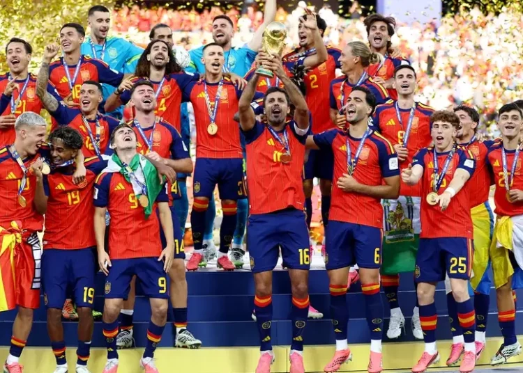 Espanha domina Argentina, vence na prorrogação e leva o bi da Copa