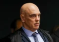 Moraes volta a pedir que PGR se manifeste sobre arma de Bolsonaro
