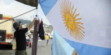 Quase metade dos jovens argentinos vive em vulnerabilidade social