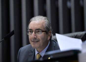 STF bloqueia R$ 6 milhões de Eduardo Cunha por indicação de emendas