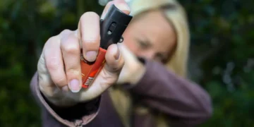 Spray de pimenta para mulher é medida paliativa, diz promotora