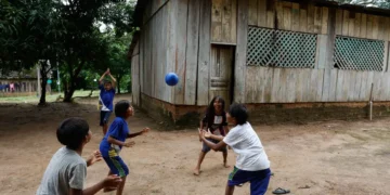 Unicef mapeia cidades onde crianças estão expostas a riscos ambientais