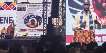 Sociólogo africano diz que Brasil é atacado por causa de terras raras