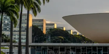 Dino propõe ampliar responsabilização de parlamentares por emendas