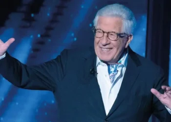 Morre Peppino di Capri, ícone da música italiana, aos 86 anos