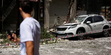 Novo tremor de magnitude 4,7 volta a sacudir Granada nesta terça-feira