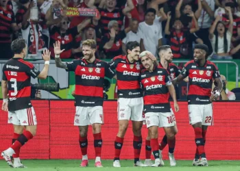 Libertadores: Flamengo elimina Cruzeiro e mantém vivo sonho do penta