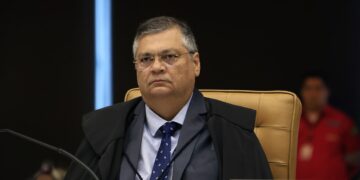 Flávio Dino autoriza novo inquérito da PF para investigar Lulinha