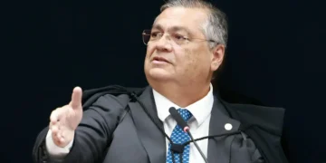 Dino anula emendas indicadas por dirigentes partidários sem mandato