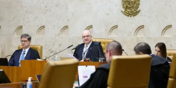 Fachin: críticas não fragilizam STF, mas fortalecem democracia