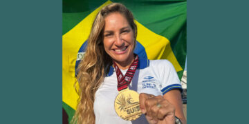 Capixaba Maylla Venturin embarca em busca do inédito título mundial de bodyboarding