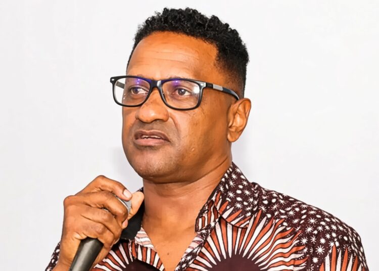 PSTU tem o professor de história Hertz Dias como presidenciável
